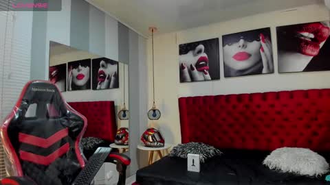 Snapshot of kender21_ chatting on March 5, 12:44 pm Kender online show from March 5, 12:44 pm