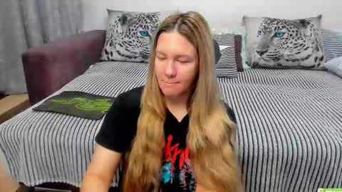 Kendra online show from October 9, 1:25 am