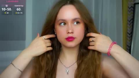 Kira online show from October 29, 7:04 pm