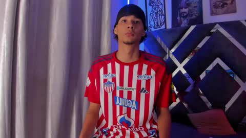 kenix online show from November 26, 4:13 am