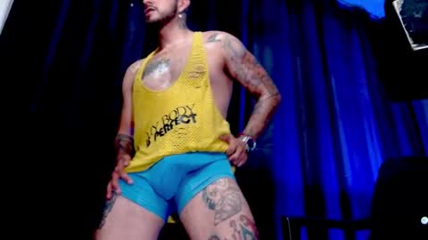 Snapshot of kenllyhot chatting on February 26, 11:15 pm Kenlly online show from February 26, 11:15 pm