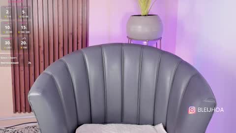 Snapshot of kenykitty chatting on November 9, 5:39 am Keny Kitty Onlyfans Kenayfoxx online show from November 9, 5:39 am