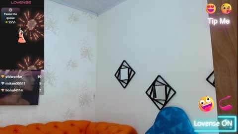 K E R L Y online show from January 3, 9:36 pm