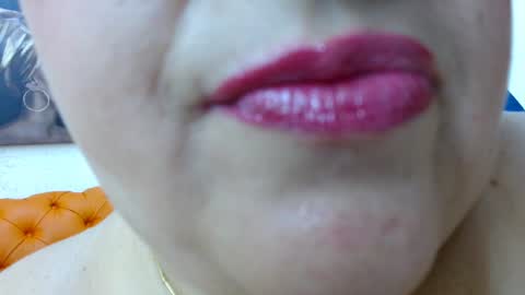 K E R L Y online show from January 9, 9:26 pm