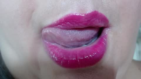 K E R L Y online show from January 10, 8:59 pm