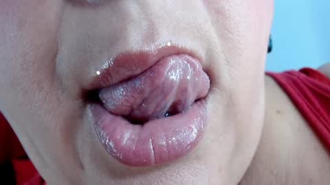 K E R L Y online show from January 14, 6:17 pm