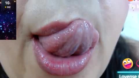 K E R L Y online show from January 24, 9:15 pm