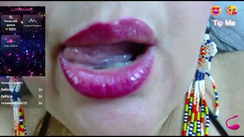 K E R L Y online show from February 3, 9:39 pm