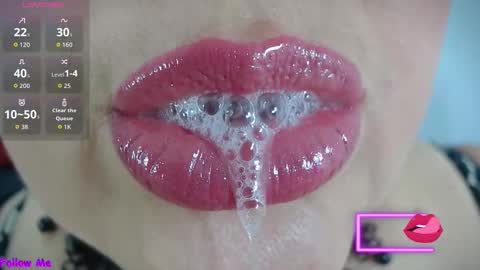 K E R L Y online show from October 3, 12:13 pm