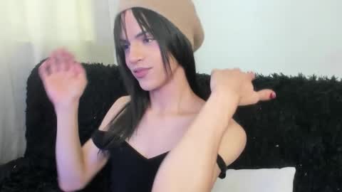 Snapshot of kerly_monroe chatting on October 7, 4:37 pm Kerly online show from October 7, 4:37 pm