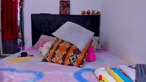 Kerlysmith24 online show from December 6, 9:57 pm