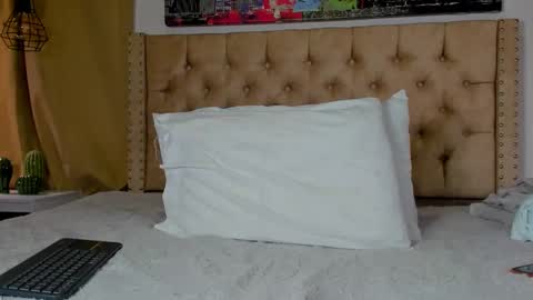 Kery Hillson online show from February 6, 12:16 pm