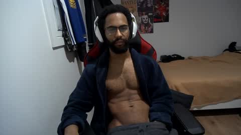 Snapshot of kevi4 chatting on January 31, 1:43 am kevi4 online show from January 31, 1:43 am