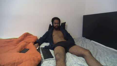 Snapshot of kevi4 chatting on February 5, 6:37 pm kevi4 online show from February 5, 6:37 pm