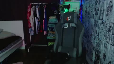 Kevin online show from January 8, 3:19 am