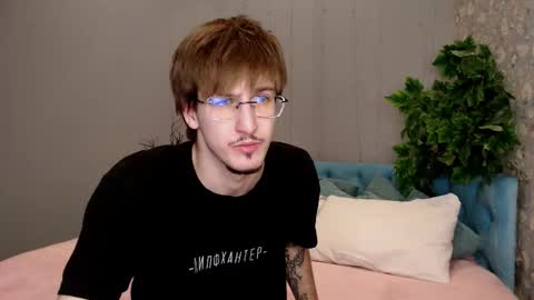 Kevin online show from November 23, 8:14 am