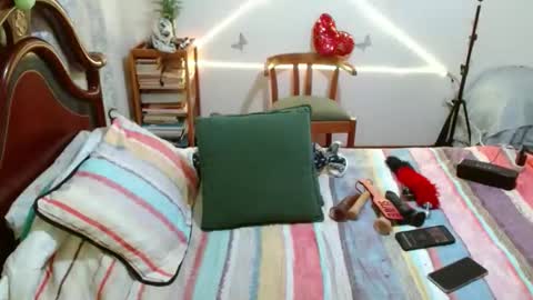 keyla_13 online show from September 28, 5:13 am