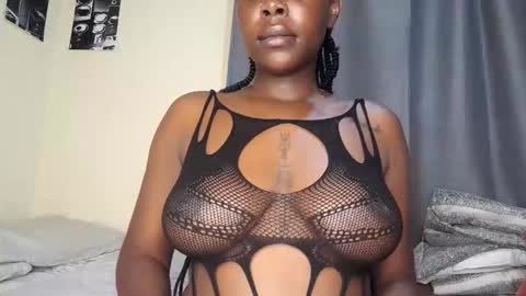 keyla online show from November 3, 11:04 pm