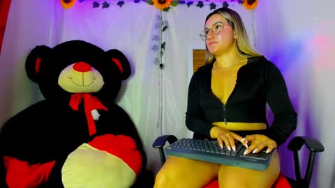 Keyth  online show from December 13, 10:34 pm