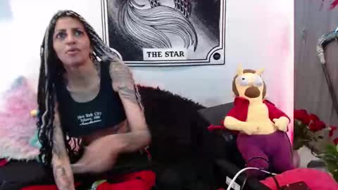 khaleesy online show from September 19, 9:15 pm