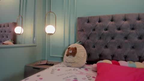 Kathe Hot online show from December 17, 2:12 am