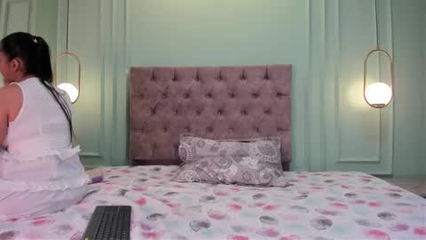 Kathe Hot online show from February 22, 8:20 pm