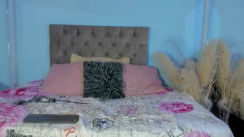 Kathe Hot online show from September 13, 7:35 pm