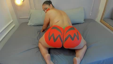 Kathe Hot online show from October 31, 10:55 pm