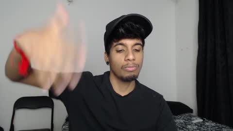 khevinlopezonig online show from November 2, 1:52 am