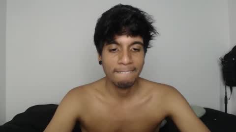 khevinlopezonig online show from November 19, 10:21 pm