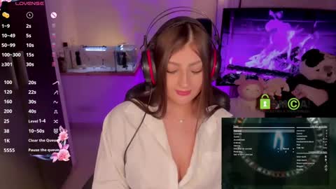 Snapshot of khionebesset chatting on January 9, 10:52 am Khi. online show from January 9, 10:52 am