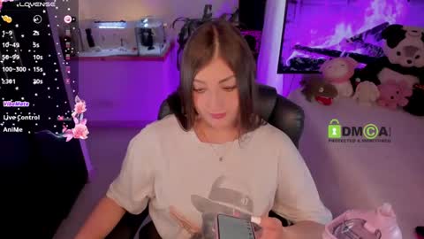 Snapshot of khionebesset chatting on January 12, 1:16 pm Khi. online show from January 12, 1:16 pm