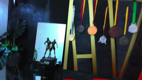 Snapshot of khloe_rossich chatting on December 28, 11:48 pm online show from December 28, 11:48 pm