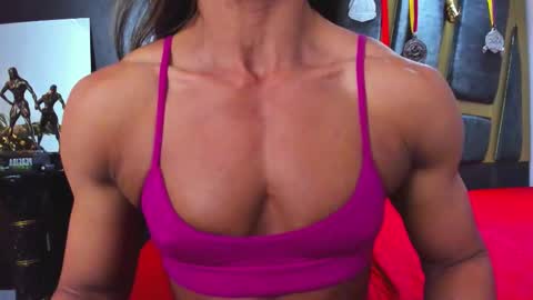 Snapshot of khloe_rossich chatting on October 15, 6:08 pm online show from October 15, 6:08 pm