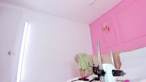 Khloe online show from January 13, 10:47 am