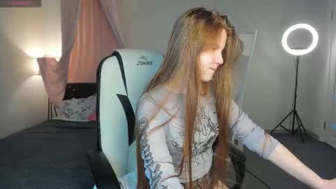 Ellie online show from October 8, 3:04 am