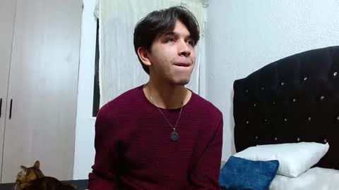 Snapshot of kianryu chatting on September 26, 2:37 am Adrian Chlloe online show from September 26, 2:37 am