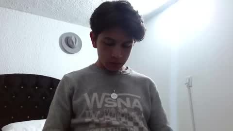 Snapshot of kianryu chatting on September 28, 12:38 am Adrian Chlloe online show from September 28, 12:38 am