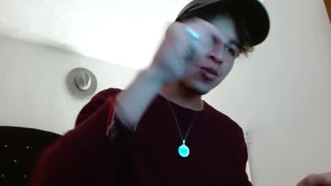 Snapshot of kianryu chatting on October 27, 3:43 am Adrian Chlloe online show from October 27, 3:43 am