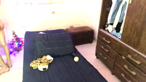 Snapshot of kiantwink chatting on December 27, 11:10 pm kiantwink online show from December 27, 11:10 pm