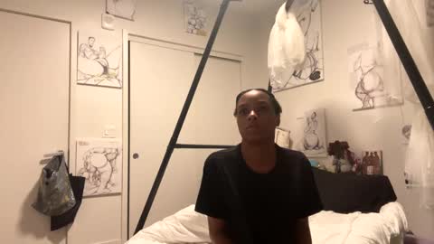 Snapshot of kibrombariu45 chatting on December 24, 12:22 pm HunneysPlayRoom online show from December 24, 12:22 pm