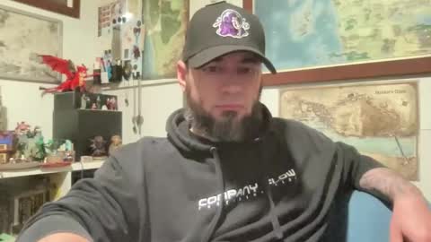 kicker_of_elves online show from November 16, 10:04 pm