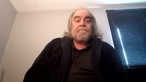 KICKINME online show from March 11, 1:23 pm