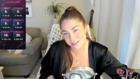 Kiera Reines online show from January 18, 7:15 pm