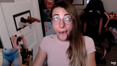 Kiersten online show from November 5, 5:46 pm