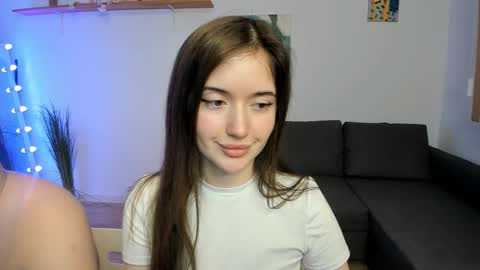 Snapshot of kiki_mcflurry chatting on November 24, 8:41 pm PavelPolly online show from November 24, 8:41 pm