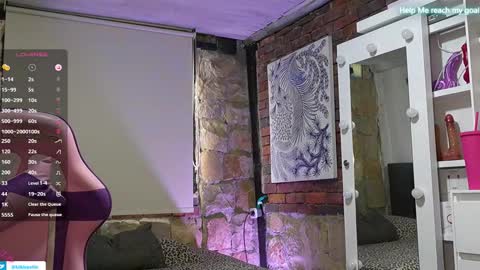 kiki online show from October 2, 6:15 pm