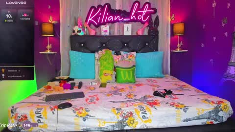 Snapshot of kilian_hot chatting on December 2, 8:09 am Kilian online show from December 2, 8:09 am