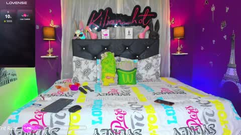 Snapshot of kilian_hot chatting on December 29, 12:01 pm Kilian online show from December 29, 12:01 pm