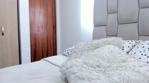 Ana      online show from January 11, 2:58 pm